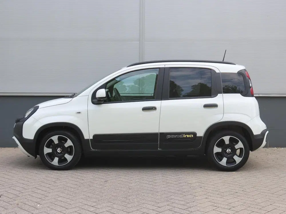 Fiat Panda 1.0 Hybrid Pandina uit 2025, foto 2