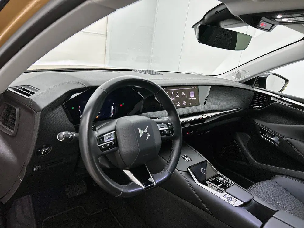 DS Automobiles DS 4 DS DS 4 130pk Automaat Trocadero uit 2022, foto 17