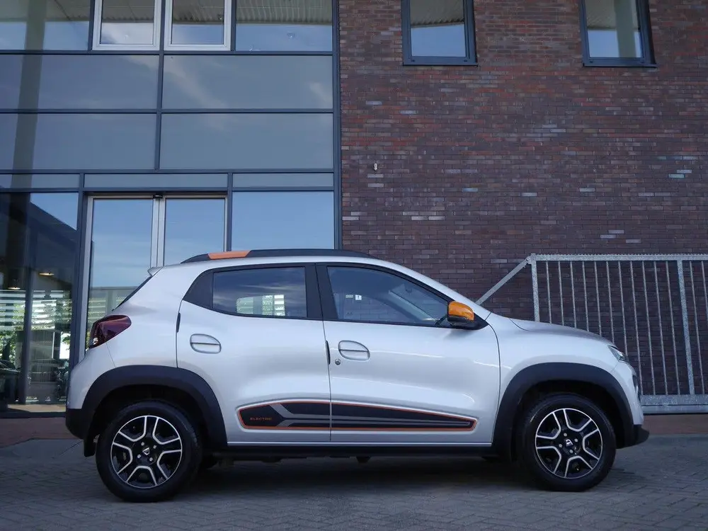 Dacia Spring Expression 27 kWh uit 2022, foto 2