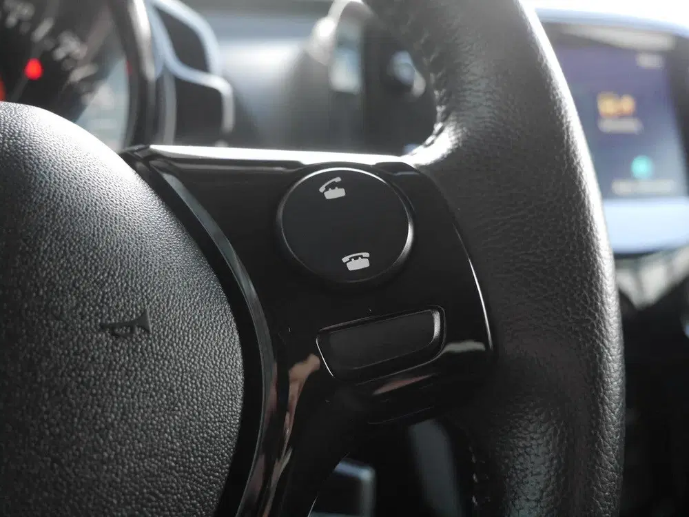 Peugeot 108 1.0 e-VTi Allure uit 2021, foto 19