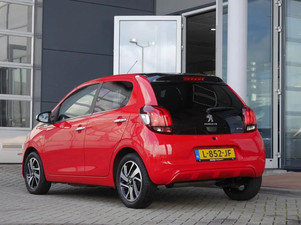Peugeot 108 1.0 e-VTi Allure uit 2021, foto 6
