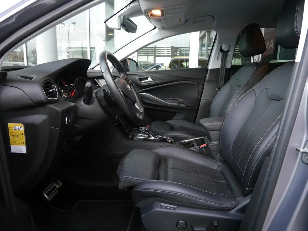 Opel Grandland X 1.6 Turbo Hybrid Business Executive uit 2020, foto 8