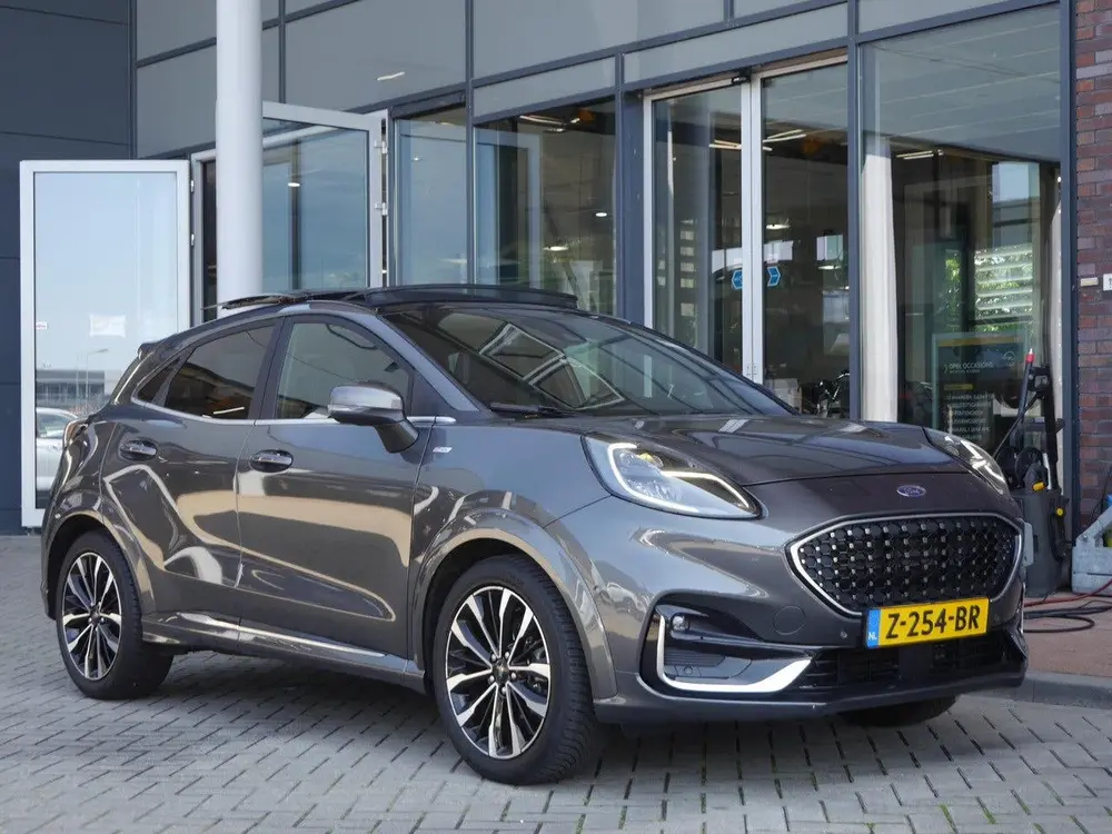 Ford Puma 1.0 EcoBoost Hybrid ST-Line X Gold Edition uit 2023