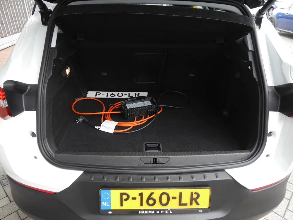 Opel Grandland X 1.6 Turbo Hybrid4 Ultimate uit 2020, foto 12