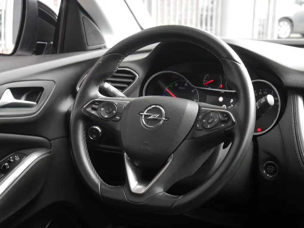 Opel Grandland X 1.6 Turbo Hybrid4 Ultimate uit 2020, foto 16