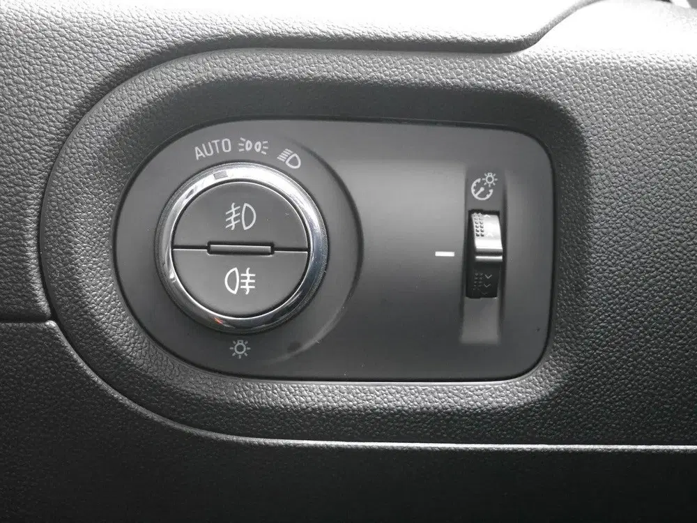 Opel Grandland X 1.6 Turbo Hybrid4 Ultimate uit 2020, foto 18