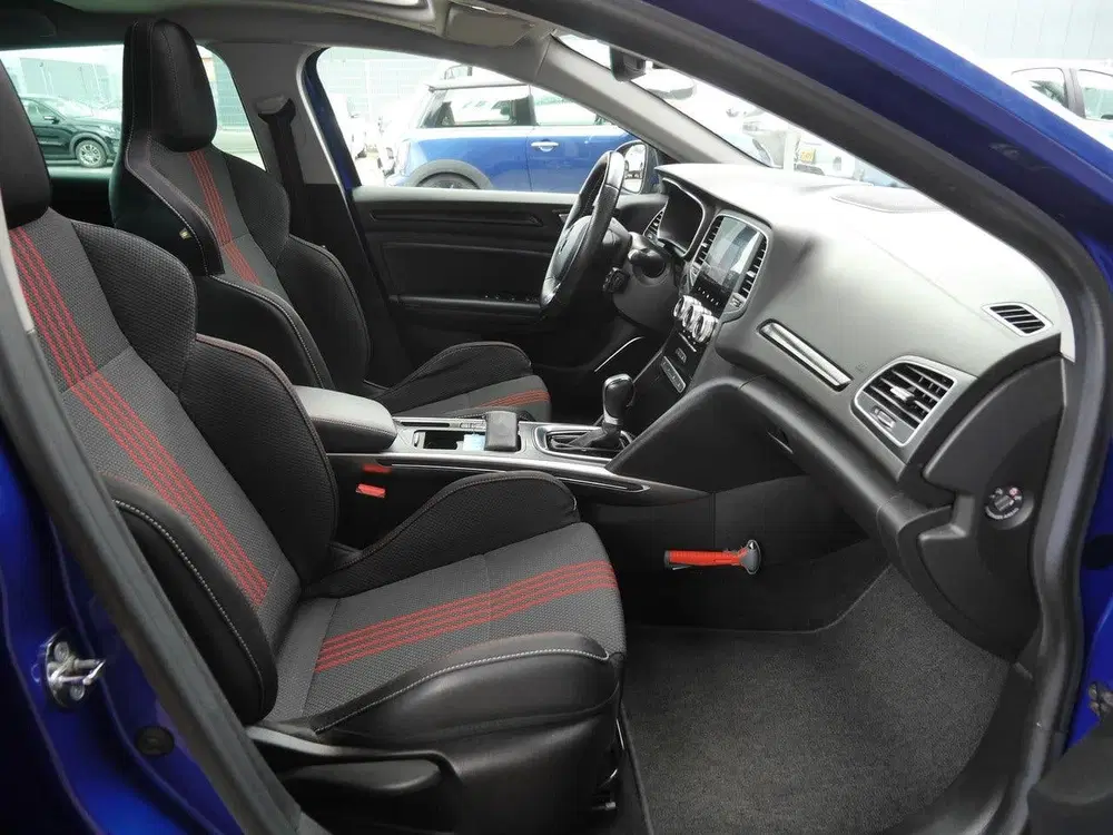 Renault Megane Mégane E-Tech Estate 1.6 Plug-In Hybrid 16 uit 2020, foto 14