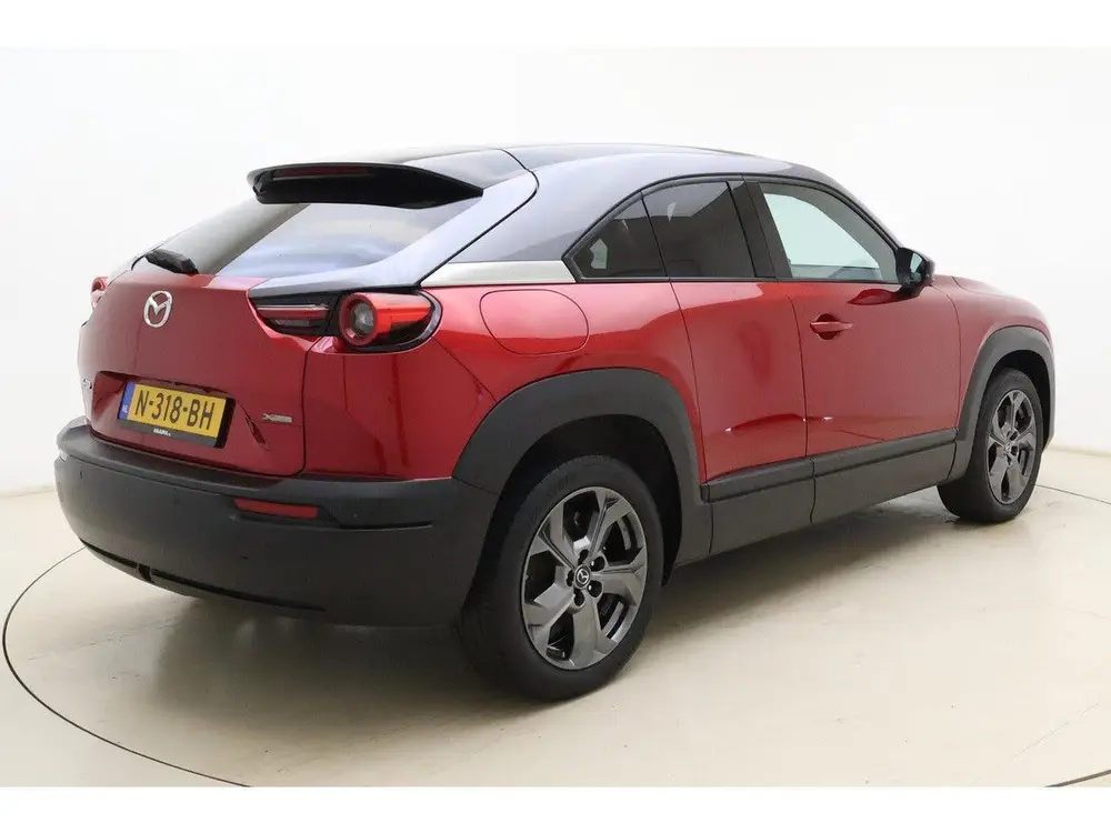 Mazda MX-30 e-SkyActiv 145 First Edition 36 kWh uit 2020, foto 2