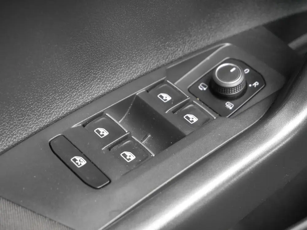 Volkswagen Taigo 1.0 TSI Style | Automaat | Trekhaak | Achte uit 2023, foto 15