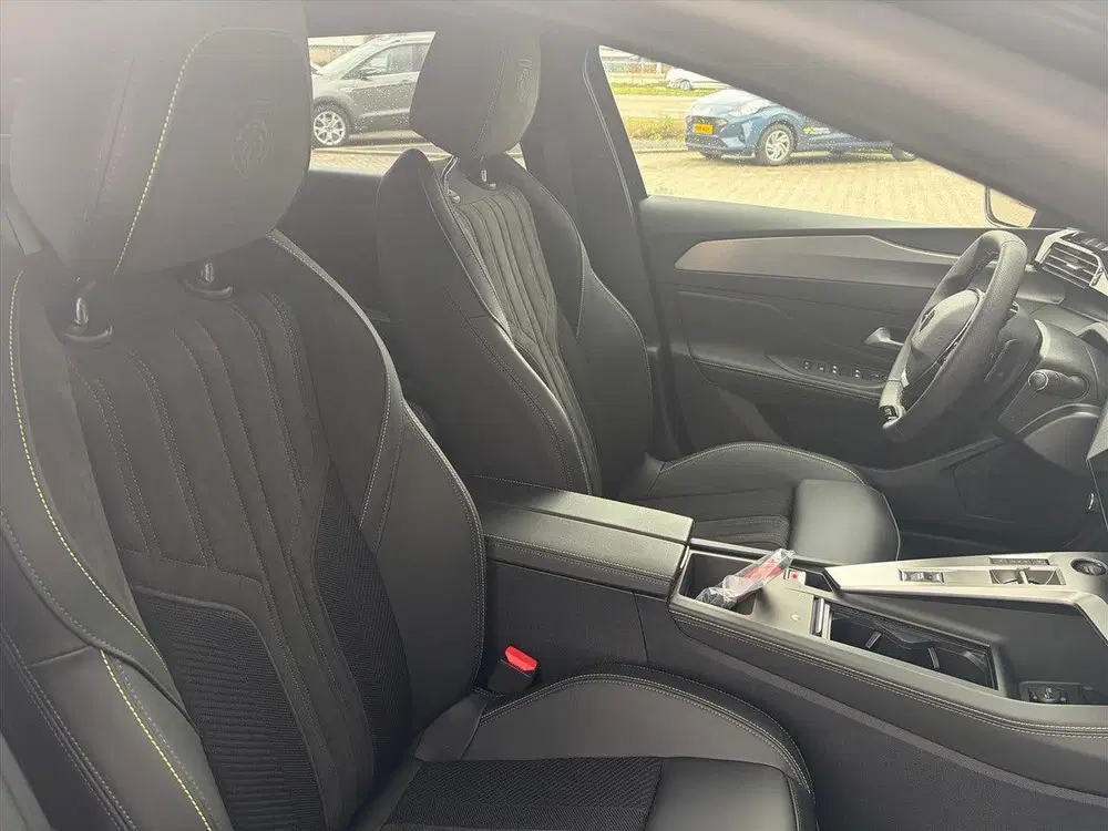 Peugeot 308 SW Hybrid 145pk e-DCS6 GT uit 2026, foto 18