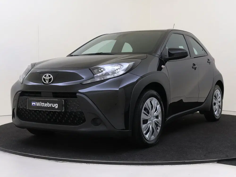 Toyota Aygo X 1.0 VVT-i MT Play (bj 2024) uit 2024