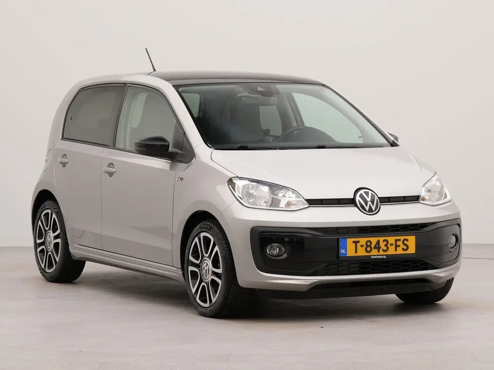 Volkswagen Up! 1.0 R-Line Bluetooth | Camera & parkeersensor uit 2023, foto 4