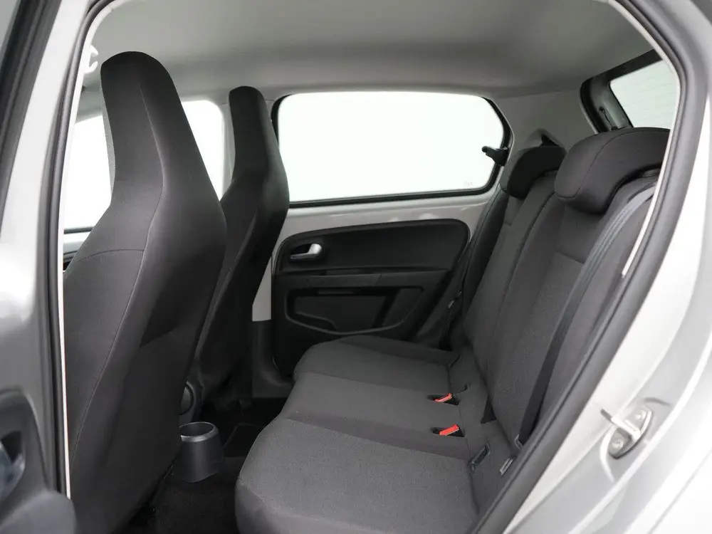 Volkswagen Up! 1.0 R-Line Bluetooth | Camera & parkeersensor uit 2023, foto 8