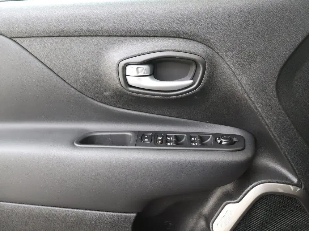 Jeep Renegade 4xe 240 Plug-in Hybrid Electric S OPEN DAK uit 2025, foto 7