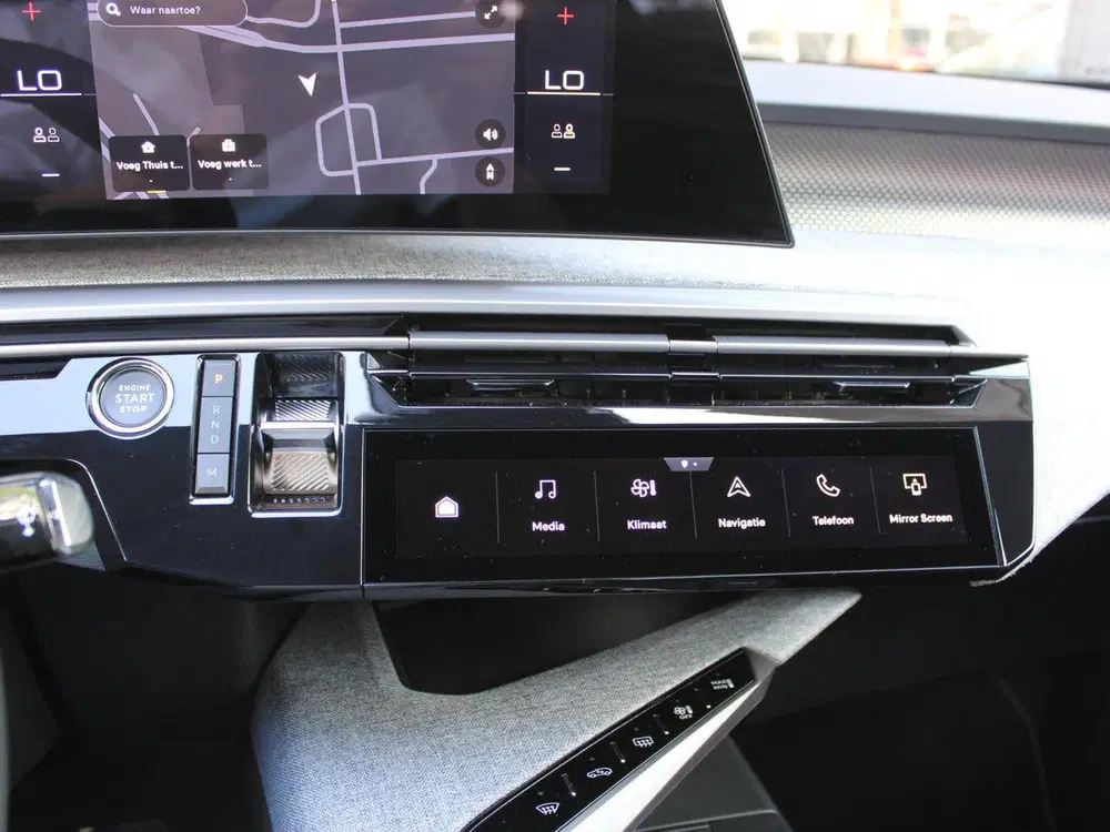 Peugeot 5008 1.2 Hybrid 145 GT 7p uit 2026, foto 17