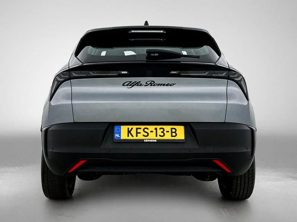 Alfa Romeo Junior Elettrica 54 kWh 156pk Automaat uit 2025, foto 7