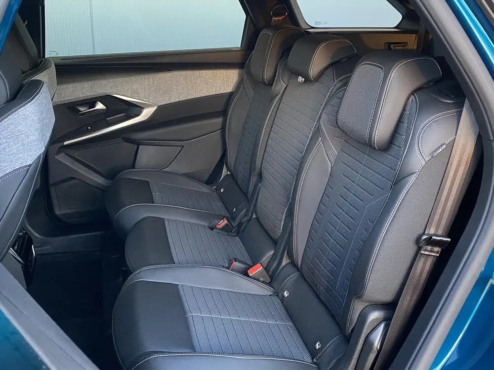 Peugeot 5008 1.2 Hybrid 145pk e-DCS6 Allure I Demo deal uit 2025, foto 9