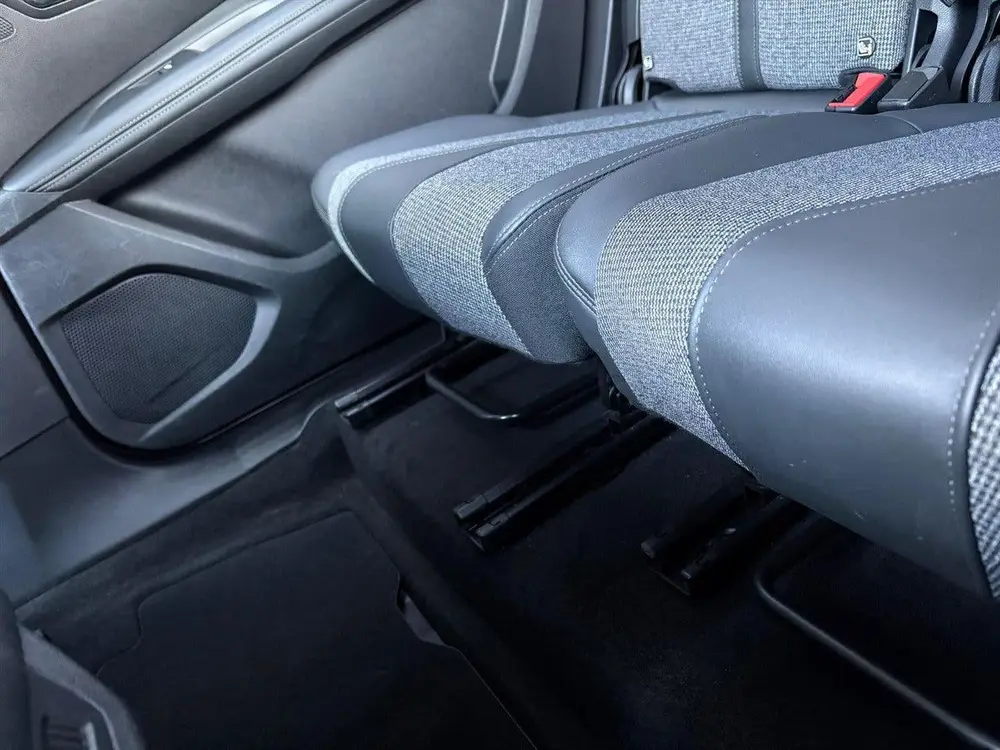 Peugeot 5008 1.2 PureTech 130pk S&amp;S EAT8 Allure uit 2021, foto 11