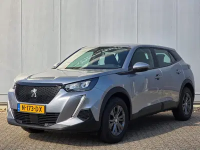 Peugeot 2008 1.2 130pk Active Pack Navigatie uit 2021