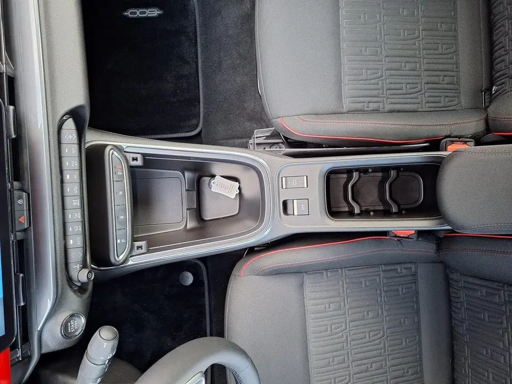Fiat 600e 54kWh 156pk Red uit 2023, foto 10