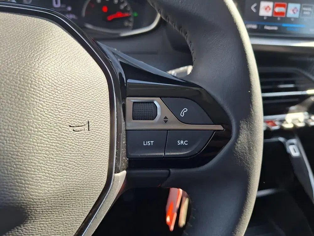 Peugeot 2008 1.2 Puretech 100pk Active uit 2022, foto 19