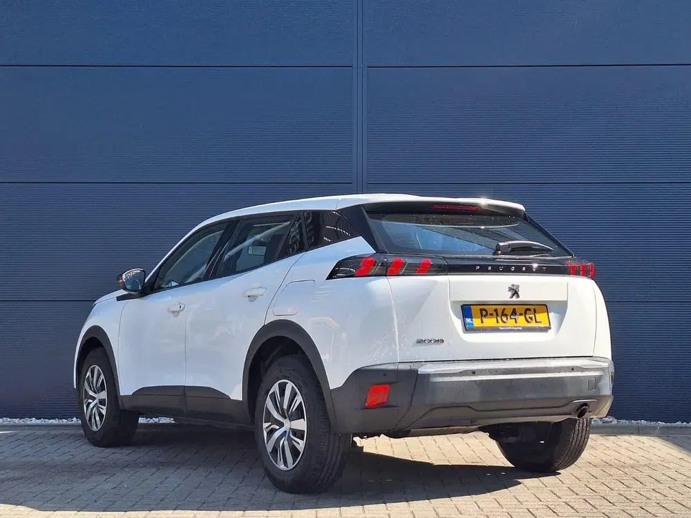Peugeot 2008 1.2 Puretech 100pk Active uit 2022, foto 3
