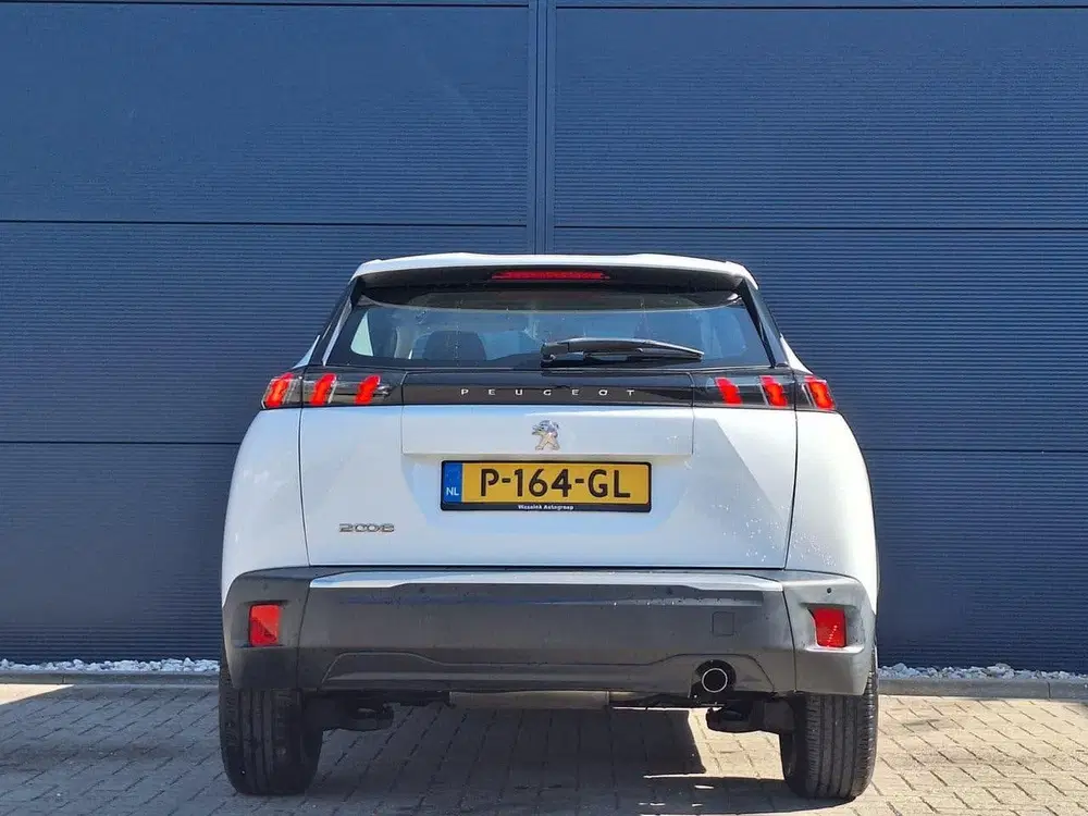 Peugeot 2008 1.2 Puretech 100pk Active uit 2022, foto 4
