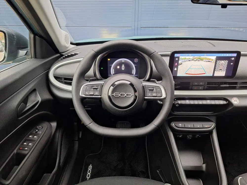 Fiat 600 1.2 Hybrid Turbo Charged 100pk Automaat Ur uit 2025, foto 10