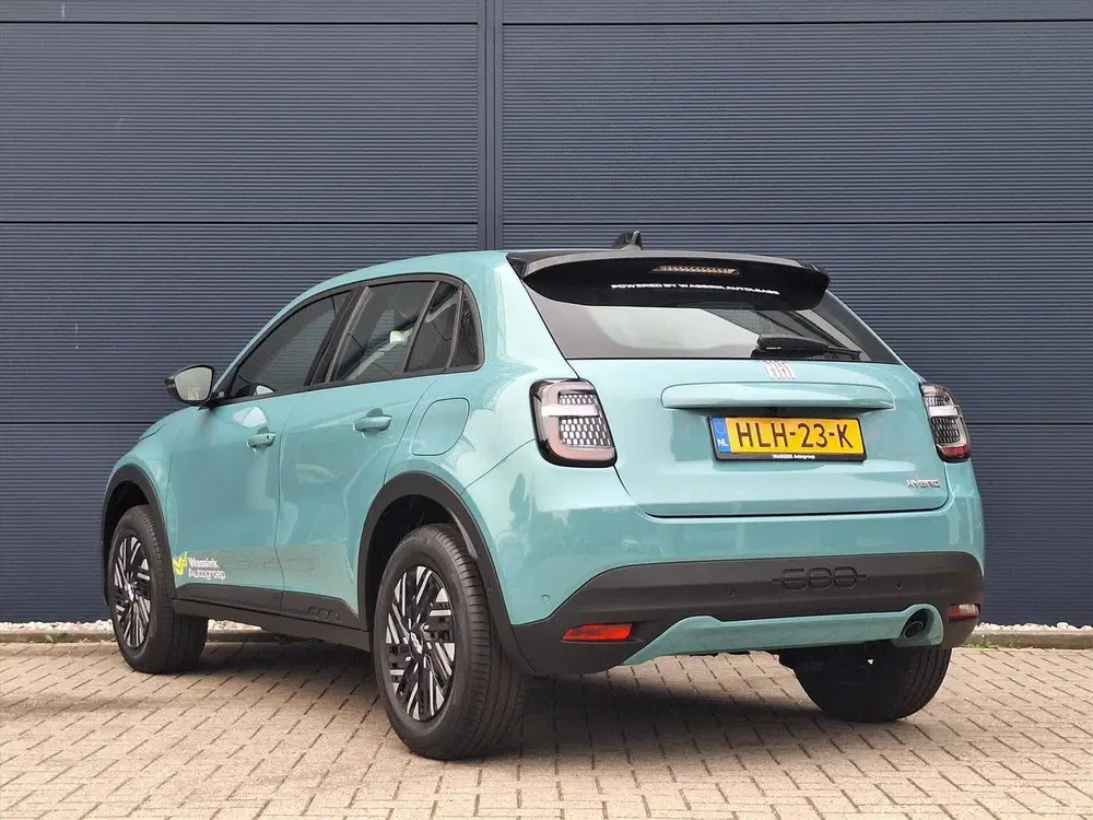Fiat 600 1.2 Hybrid Turbo Charged 100pk Automaat Ur uit 2025, foto 4