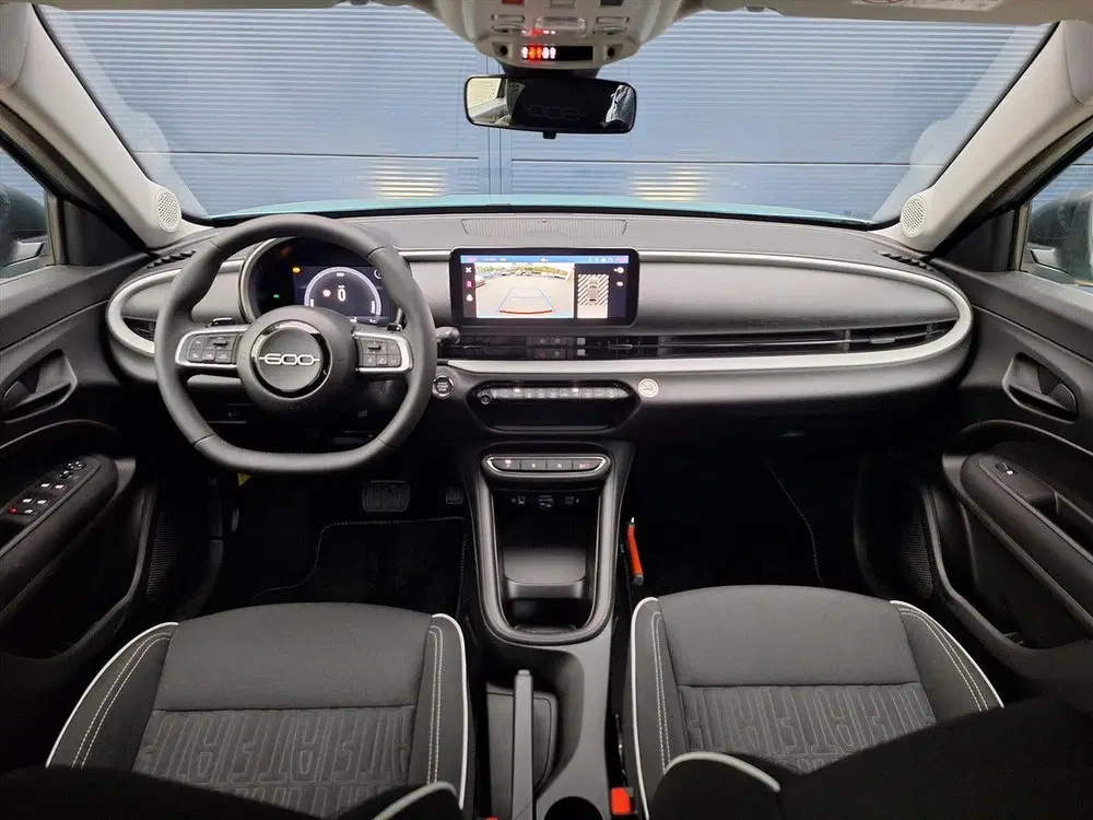 Fiat 600 1.2 Hybrid Turbo Charged 100pk Automaat Ur uit 2025, foto 9