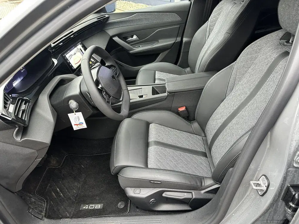 Peugeot 408 1.6 Plug-In Hybrid 180PK e-EAT8 Allure uit 2025, foto 10