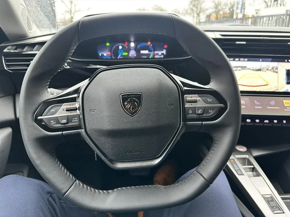 Peugeot 408 1.6 Plug-In Hybrid 180PK e-EAT8 Allure uit 2025, foto 13