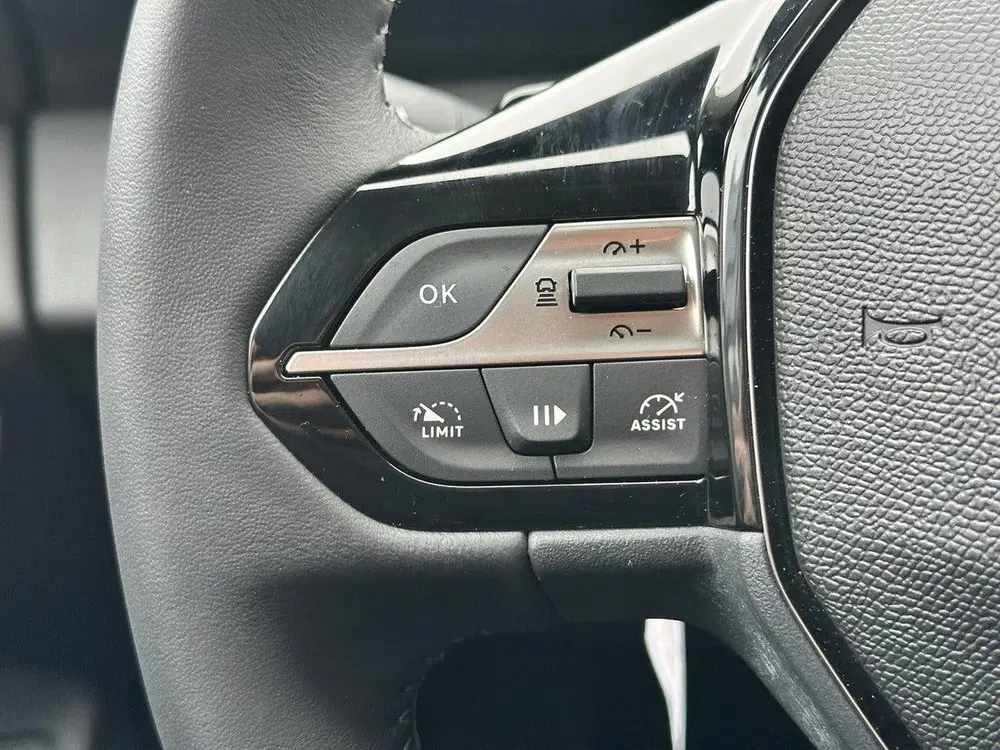 Peugeot 408 1.6 Plug-In Hybrid 180PK e-EAT8 Allure uit 2025, foto 14