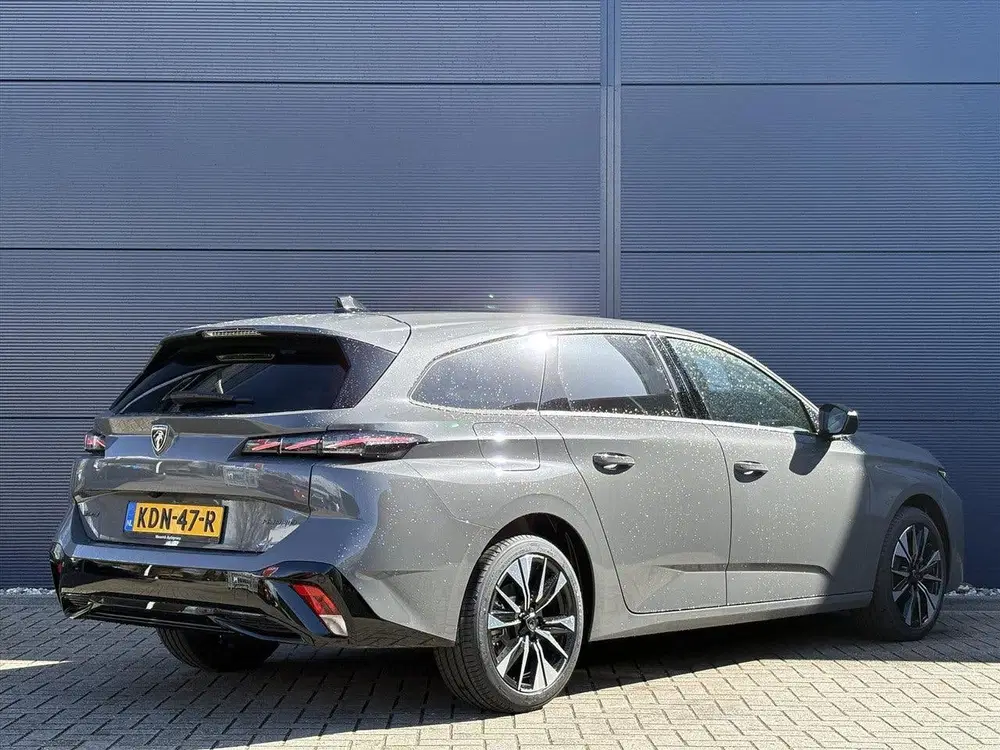 Peugeot 308 SW Hybrid 145pk e-DCS6 Allure uit 2026, foto 5