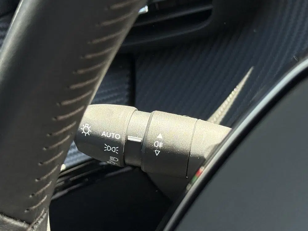 Peugeot 208 1.2 PureTech Allure Pack 75pk uit 2022, foto 14