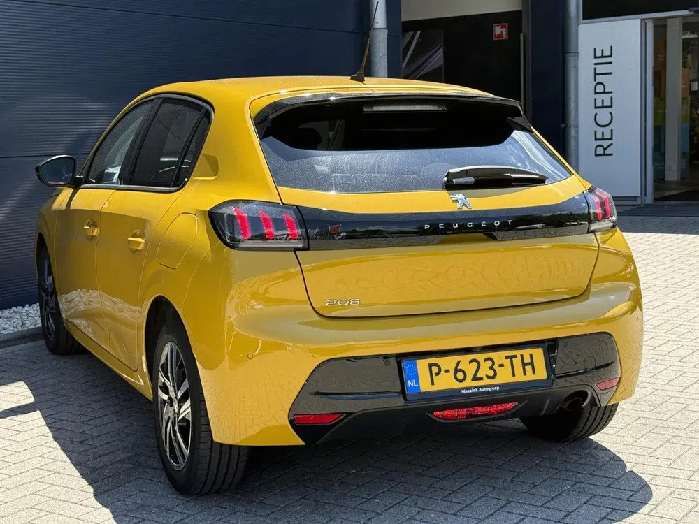 Peugeot 208 1.2 PureTech Allure Pack 75pk uit 2022, foto 4