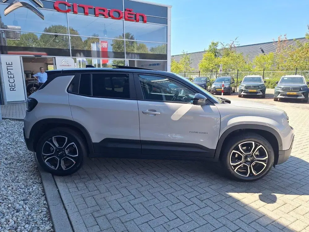 Jeep Avenger Summit 54 kWh (bj 2026 uit 2026, foto 3