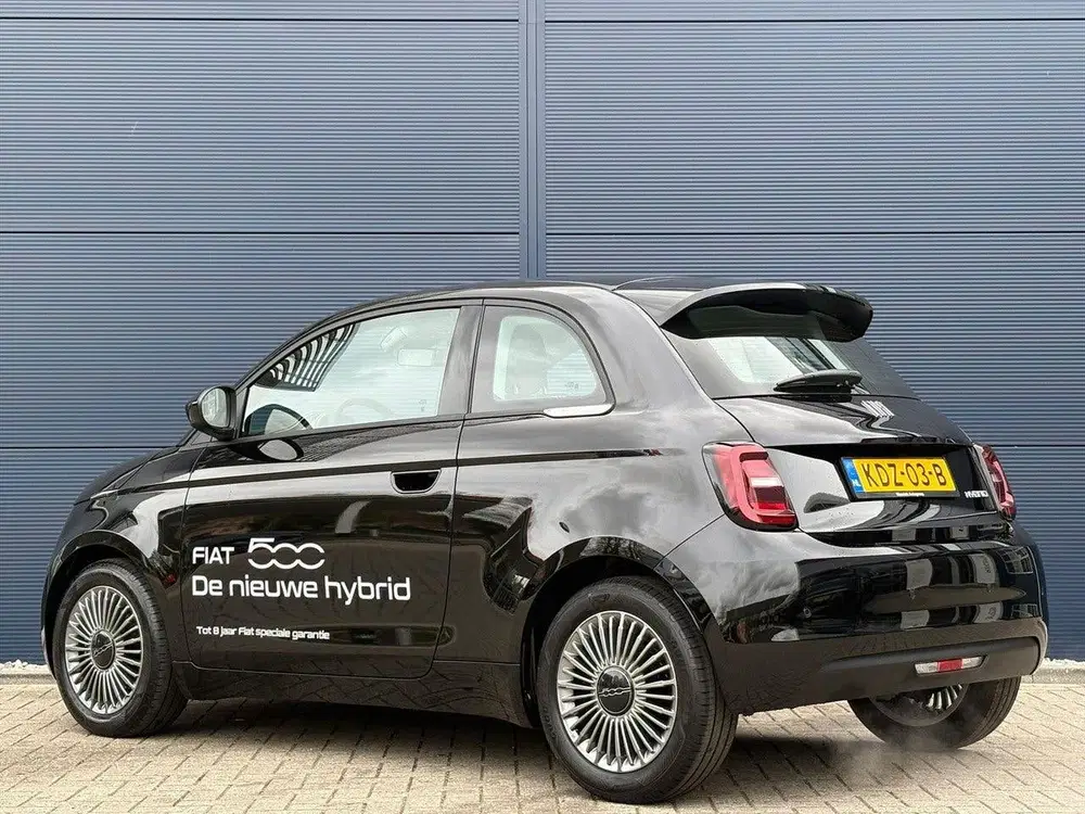 Fiat 500 1.0 Hybrid 65pk Torino Launch Edition uit 2026, foto 3