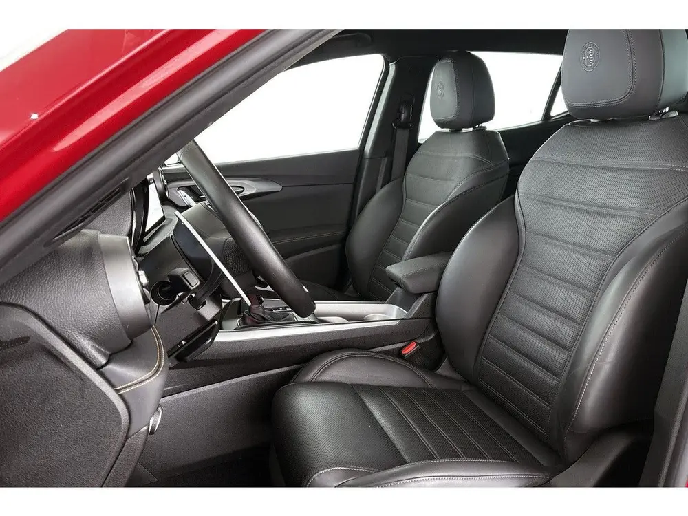 Alfa Romeo Tonale 1.3T PHEV Veloce Technologie Pakket Stoelv uit 2024, foto 6