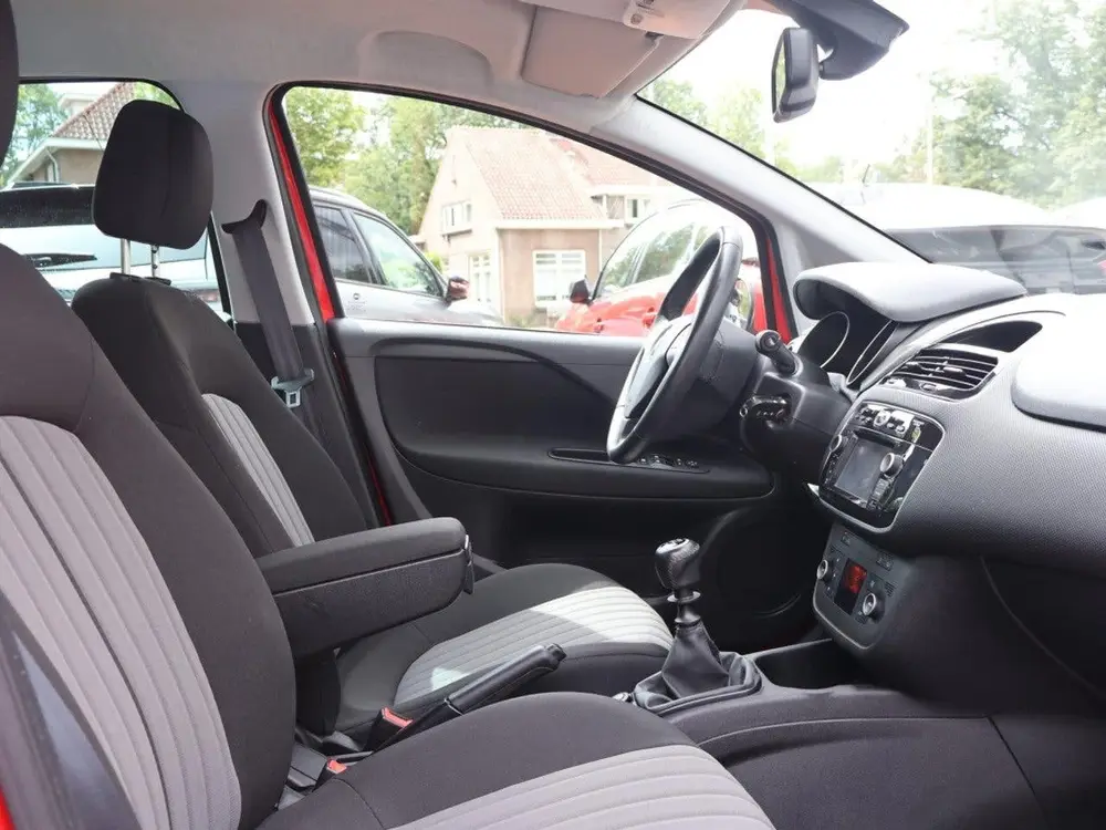 Fiat Punto *Auto van de Week * 0.9 TwinAir Turbo 100P uit 2019, foto 6
