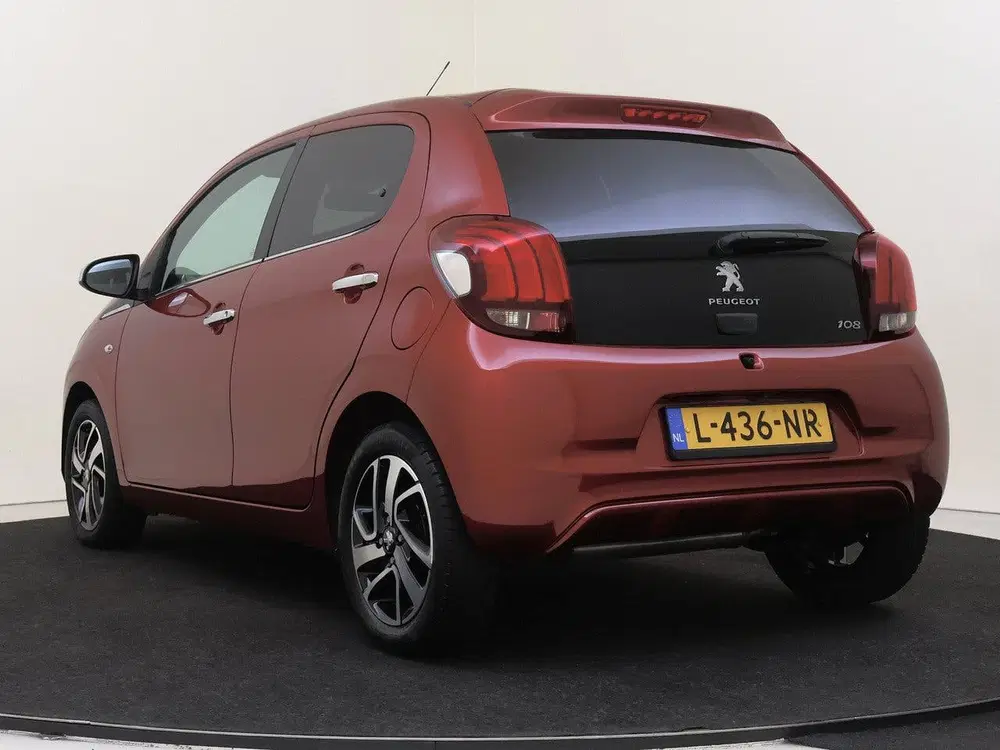 Peugeot 108 1.0 e-VTi Allure uit 2021, foto 4