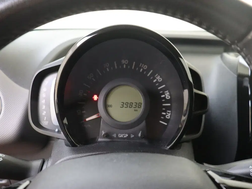 Peugeot 108 1.0 e-VTi Allure uit 2021, foto 7