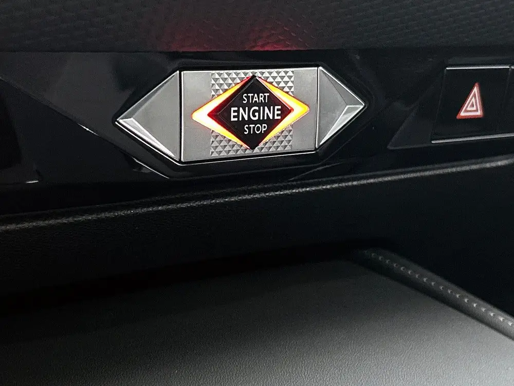 DS Automobiles DS 4 DS DS 4 Hybrid 145 pk Automaat Pallas uit 2024, foto 17