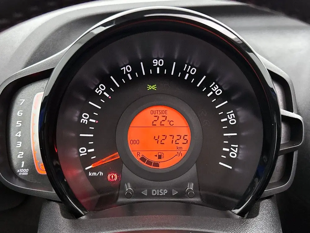 Peugeot 108 1.0 e-VTi Active TOP uit 2019, foto 17