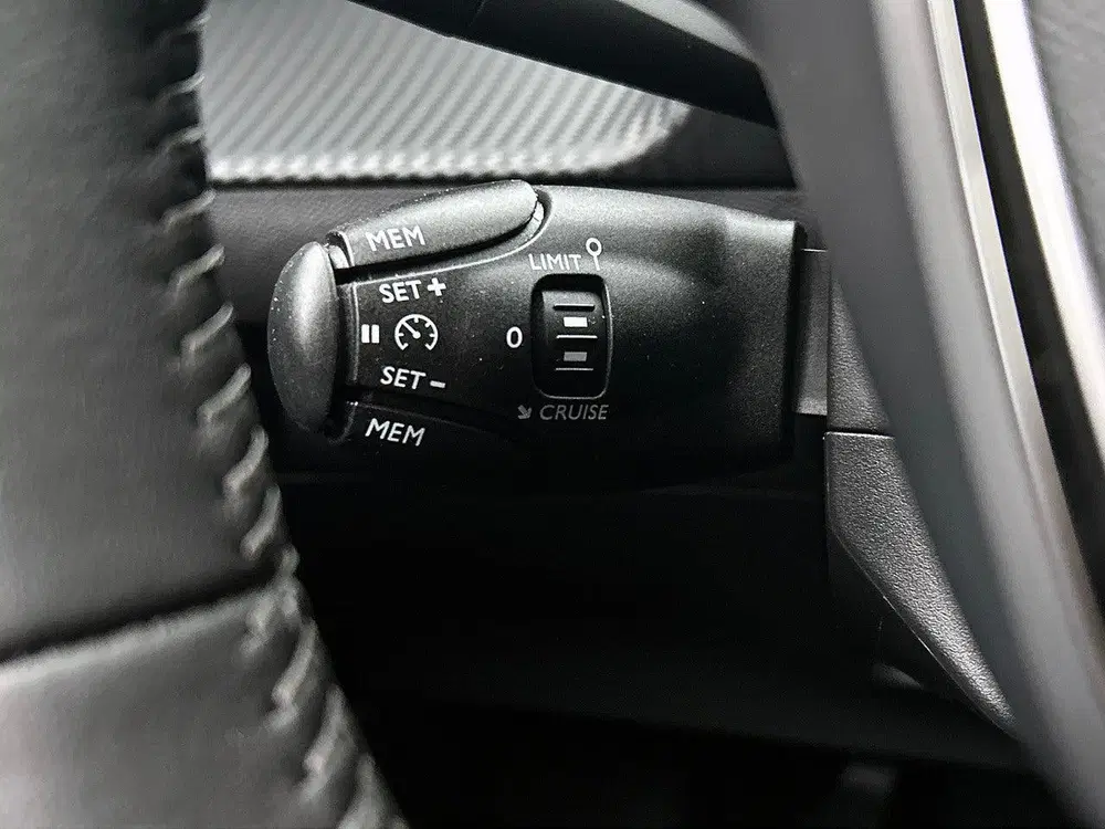 Peugeot 2008 100pk Style uit 2023, foto 6