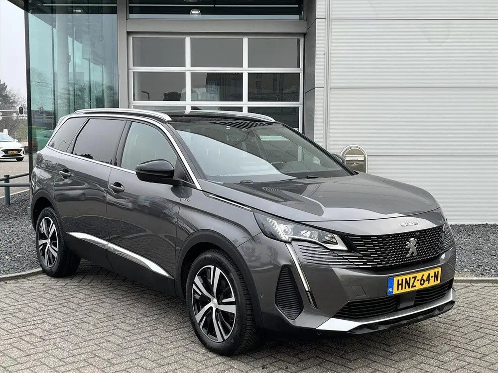 Peugeot 5008 1.2 130pk Automaat GT uit 2022, foto 5