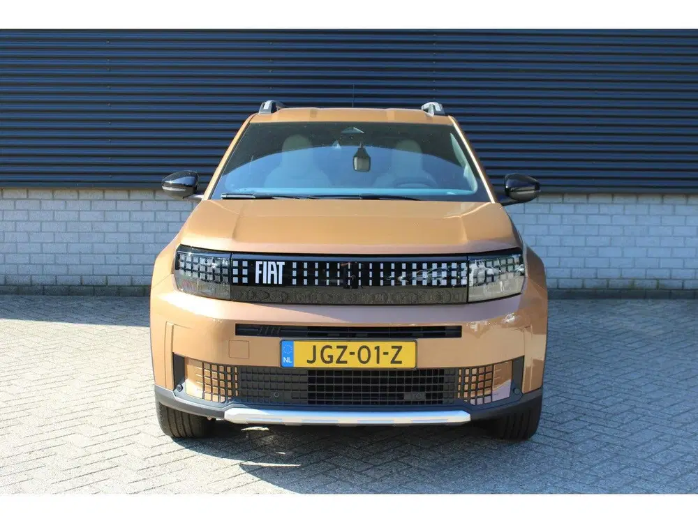 Fiat Grande Panda La Prima 11 kW 44 kWh Navigatie (bj 2025) uit 2025, foto 3