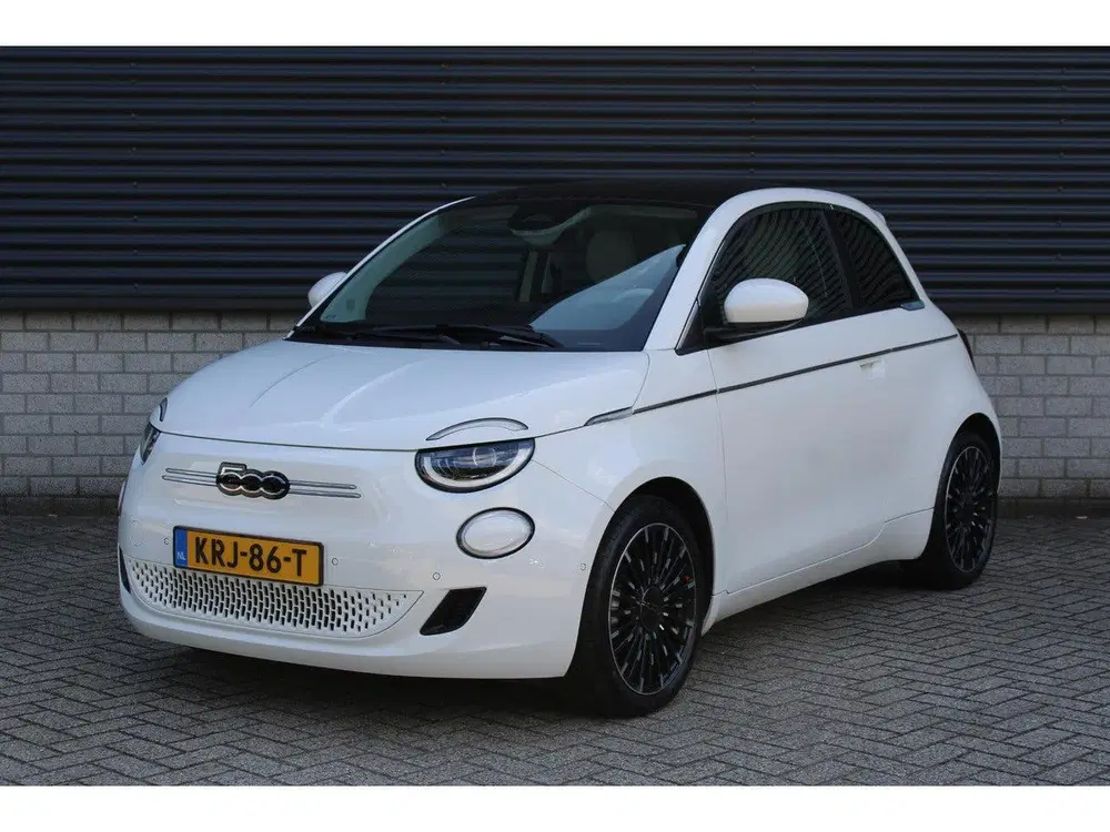 Fiat 500 La Prima 42 kWh SOH 97.1% Panoramadak (bj uit 2024, foto 3