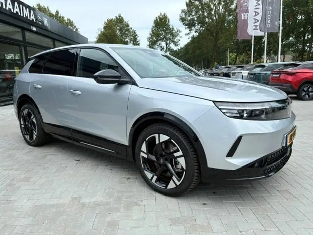 Opel Grandland Electric Business Edition 73 kWh uit 2025, foto 3