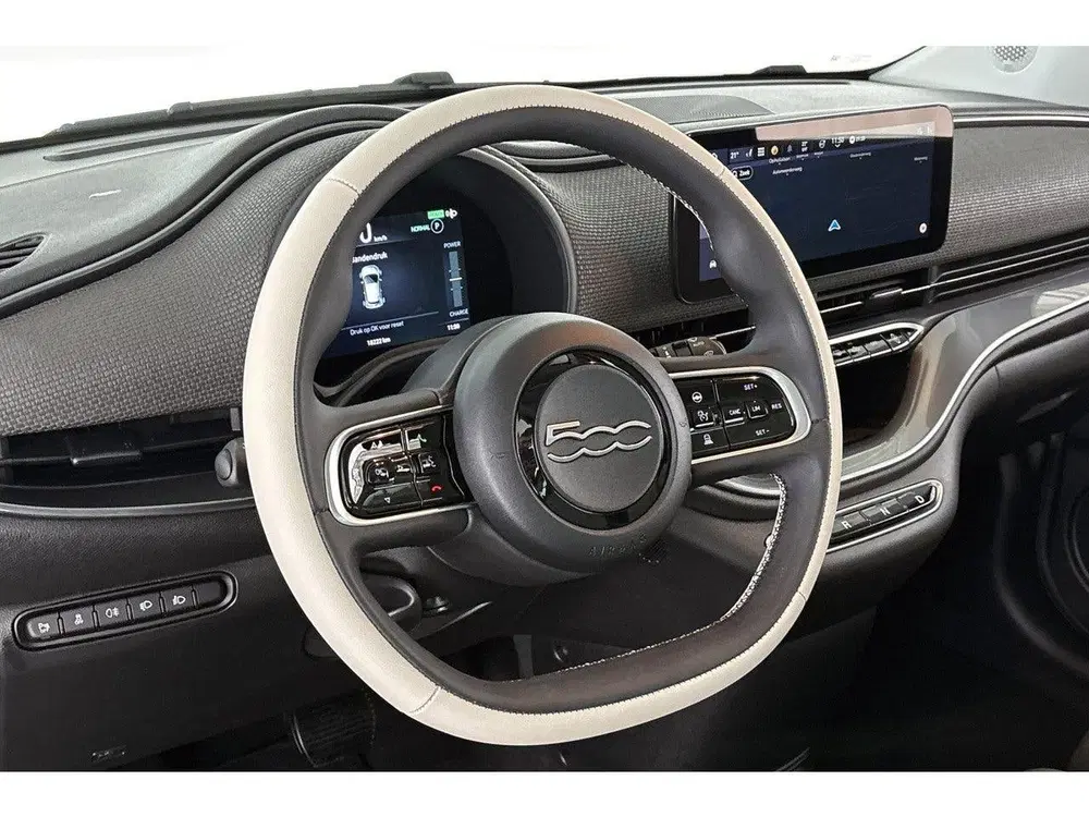 Fiat 500e La Prima 42 kWh Pano Leder Stoelverwarming uit 2024, foto 10